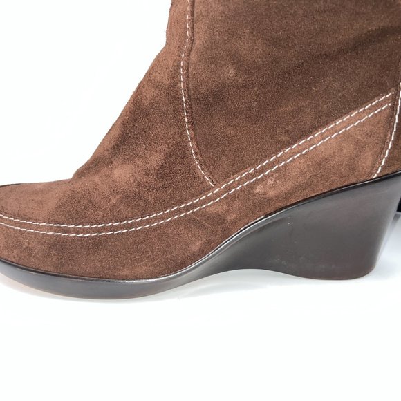 Crocs Dark Brown Suede Tall Boots Wedge Heels Sz 10.5 - Picture 5 of 8